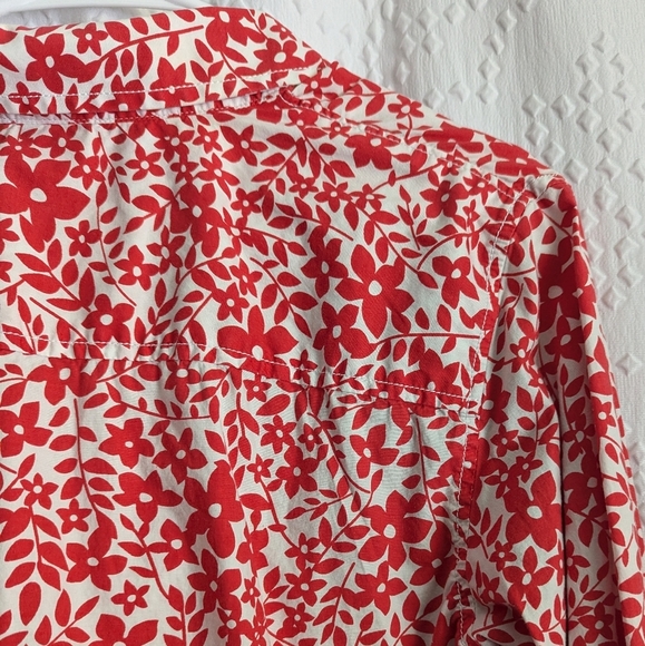 L.L. Bean Women's Medium Floral Pattern Button Down Red White Long Sleeve - Picture 4 of 7
